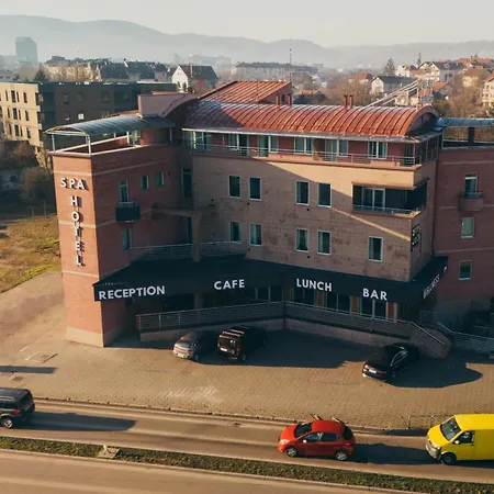 Wellness Jola Ξενοδοχείο 4*