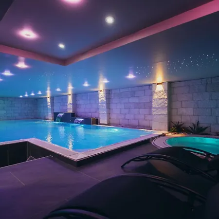 Отель Wellness Jola